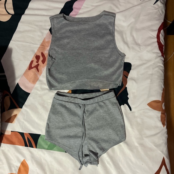 Grey Ribbed Frill Edge Short PJ Set🩶 - Picture 6 of 7